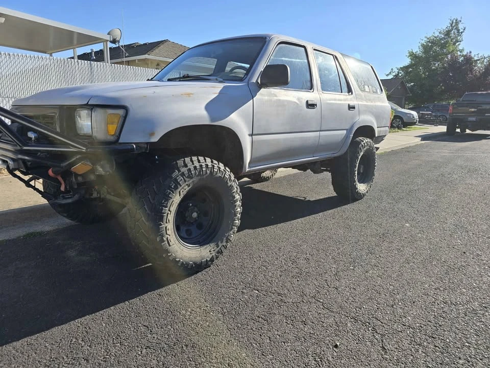 1990 Toyota 4Runner 2nd Gen - Image 2 of 18