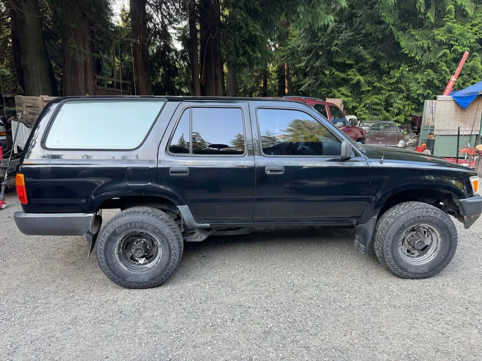 1990 Toyota 4Runner 2nd Gen - Image 5 of 13