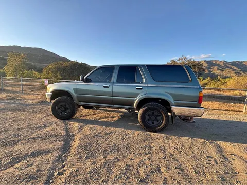 1990 Toyota 4Runner SR5 Sport Utility 4D