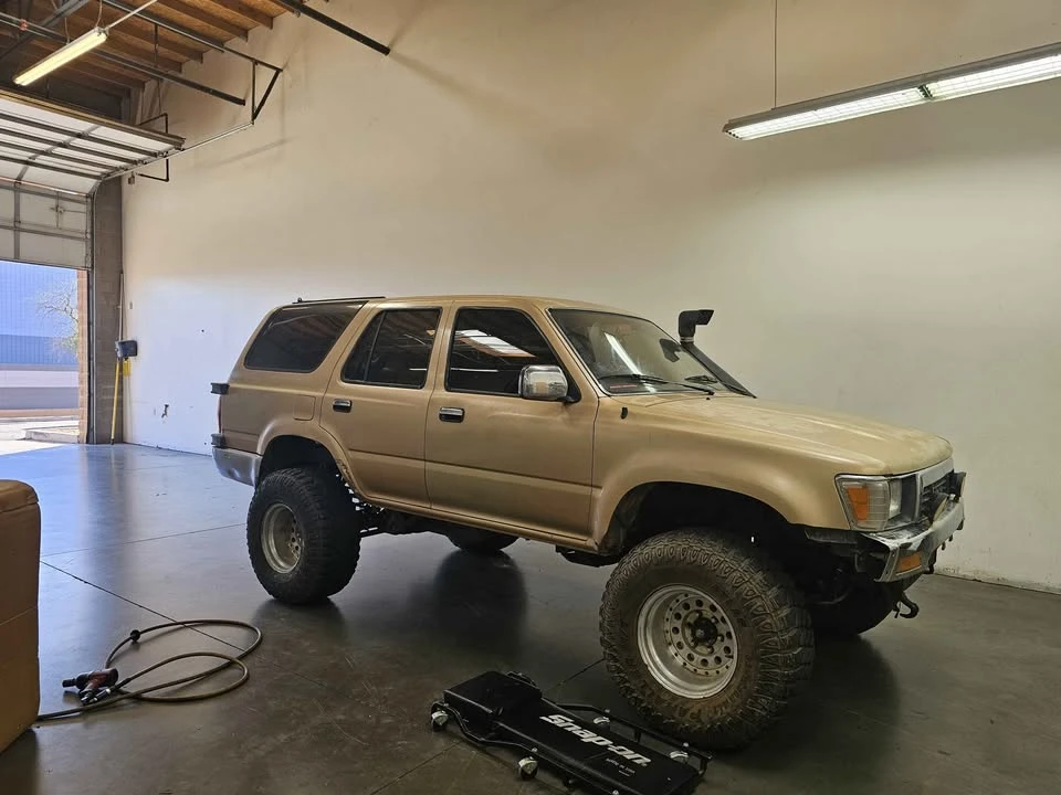 1990 Toyota 4Runner 2nd Gen - Image 2 of 3