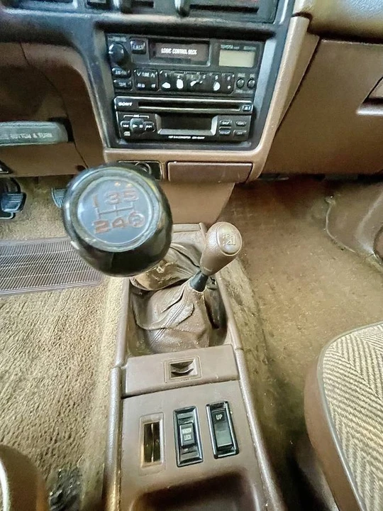 1990 Toyota 4Runner 2nd Gen - Image 15 of 24