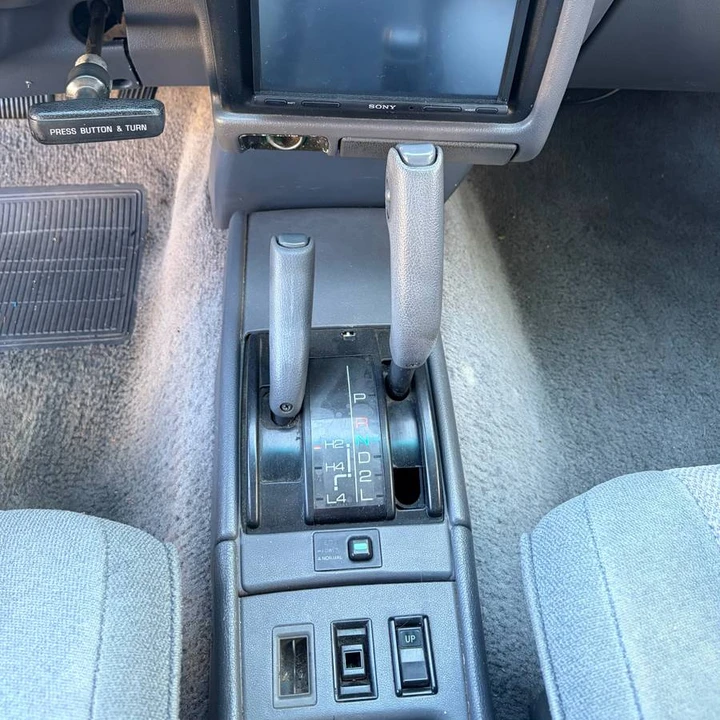 1990 Toyota 4Runner 2nd Gen - Image 8 of 14