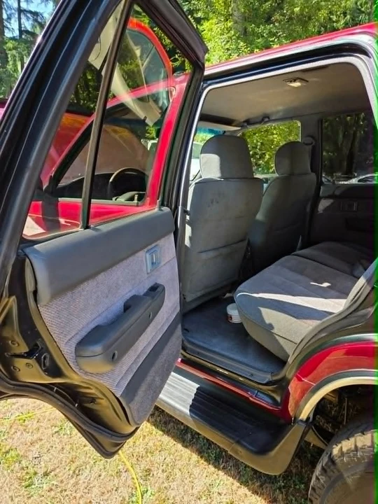 1990 Toyota 4Runner 2nd Gen - Image 11 of 16
