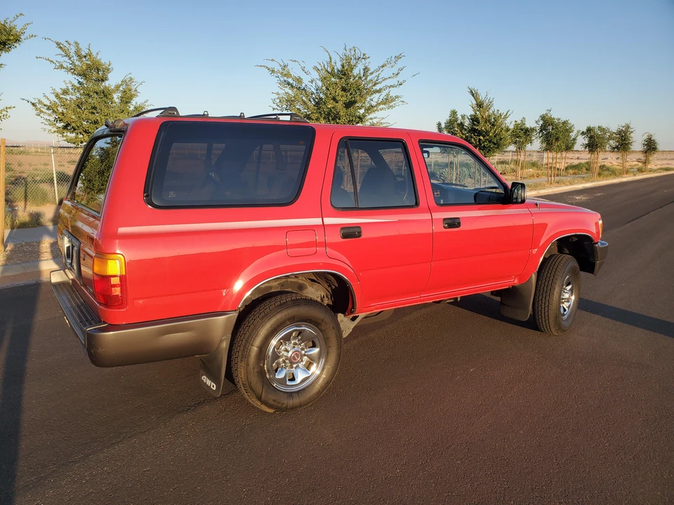 1990 Toyota 4Runner 2nd Gen - Image 23 of 31