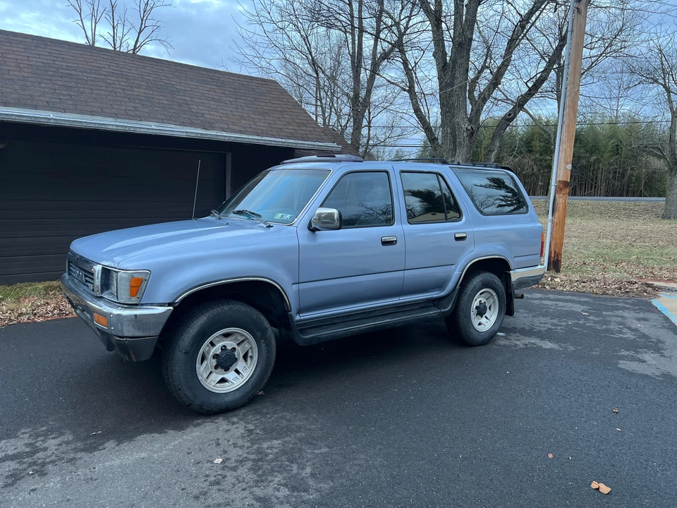 1990 Toyota 4Runner 2nd Gen - Image 9 of 31