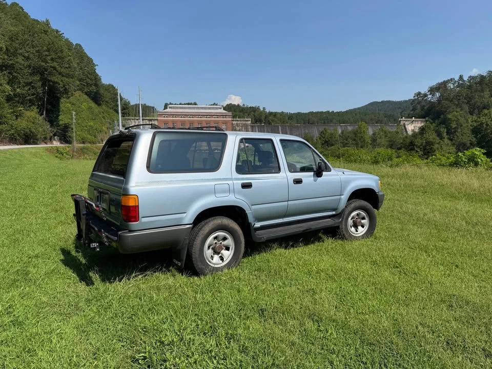 1990 Toyota 4Runner 2nd Gen - Image 5 of 13