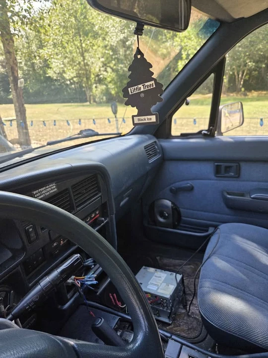 1990 Toyota 4Runner 2nd Gen - Image 14 of 15