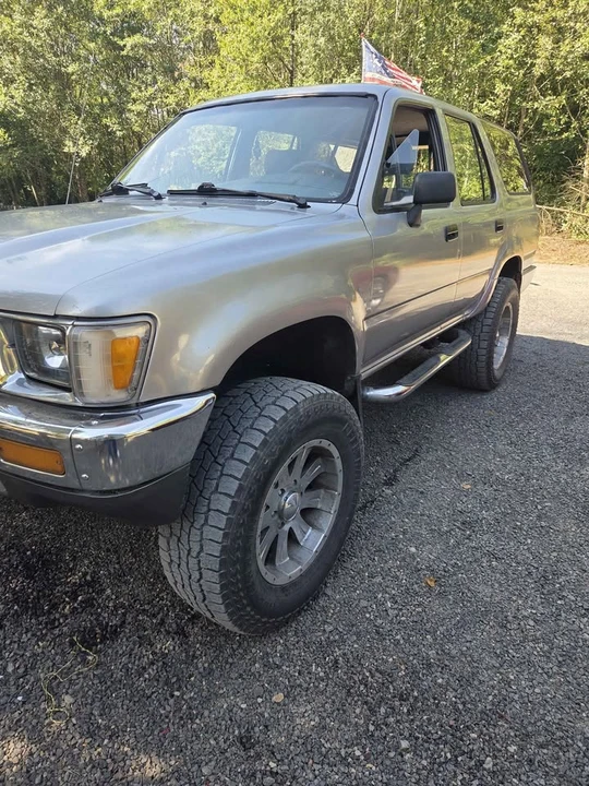 1990 Toyota 4Runner 2nd Gen - Image 4 of 15