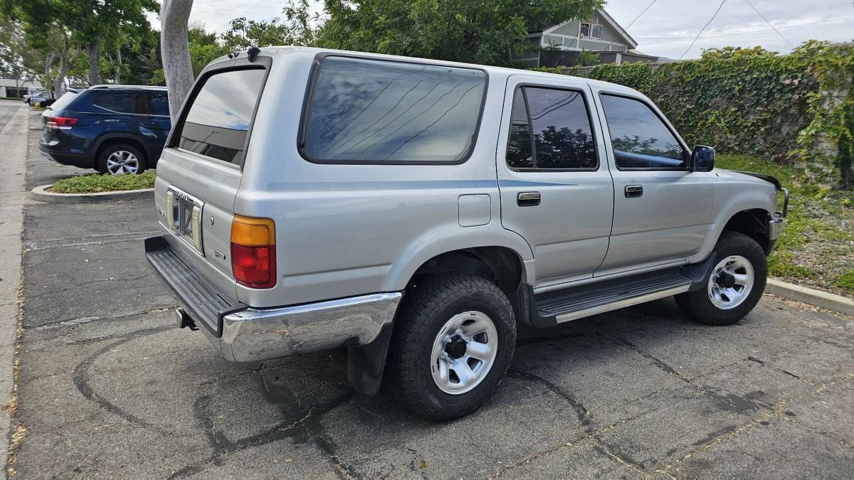 1990 Toyota 4Runner 2nd Gen - Image 5 of 12