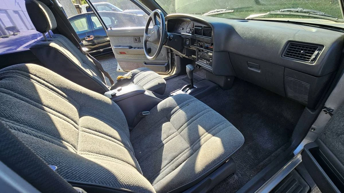 1990 Toyota 4Runner 2nd Gen - Image 7 of 12