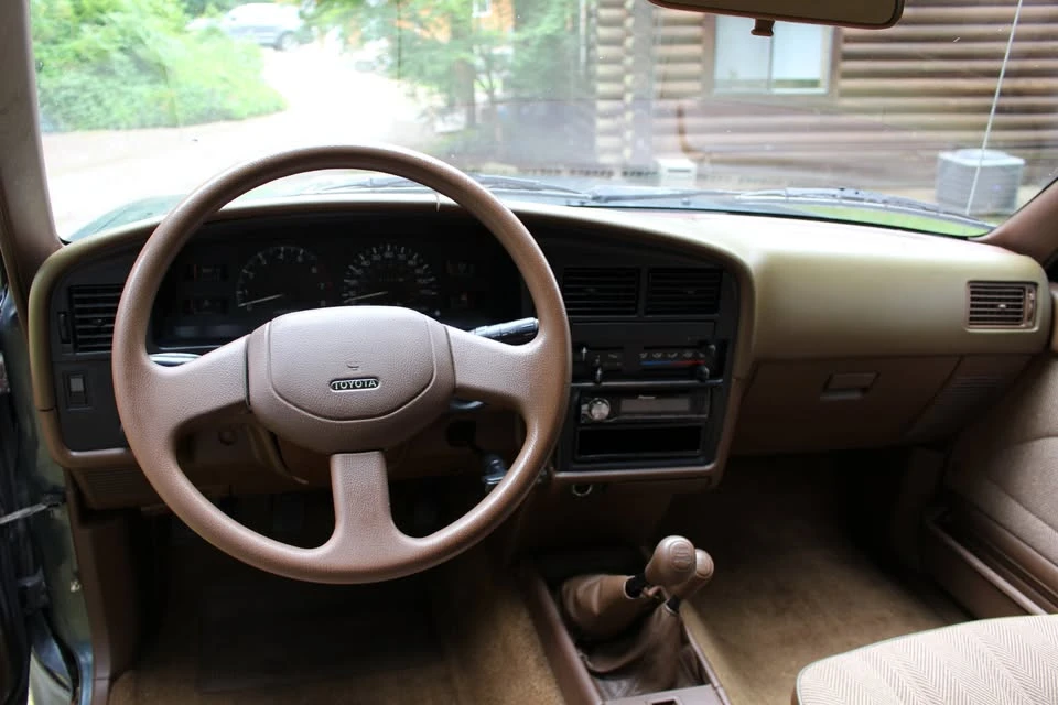 1990 Toyota 4Runner 2nd Gen - Image 15 of 20