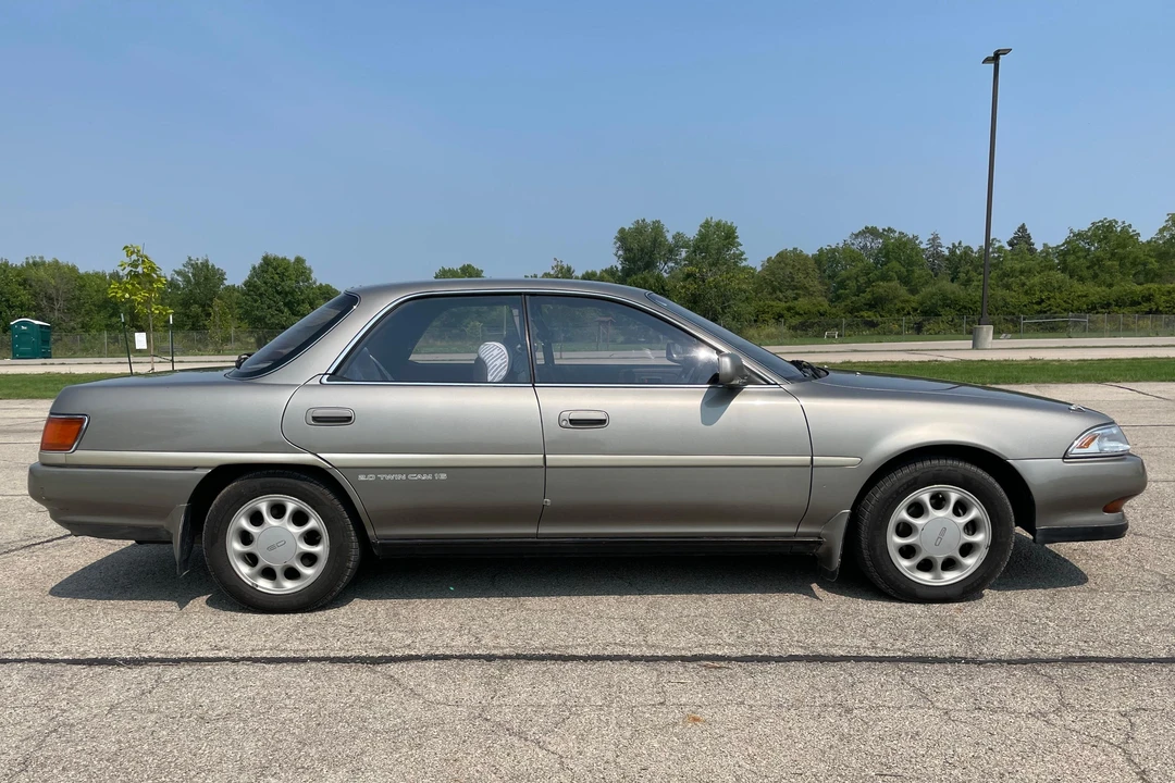 1990 Toyota Carina 5th Gen - Image 3 of 31
