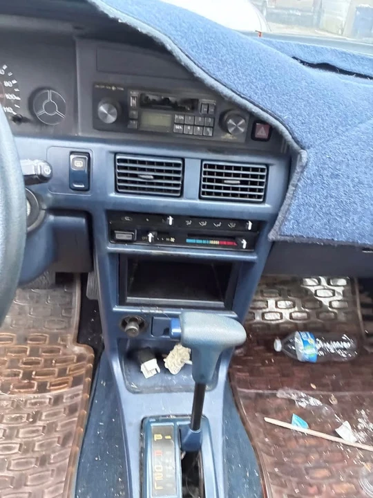 1990 Toyota Corolla 6th Gen - Image 7 of 10