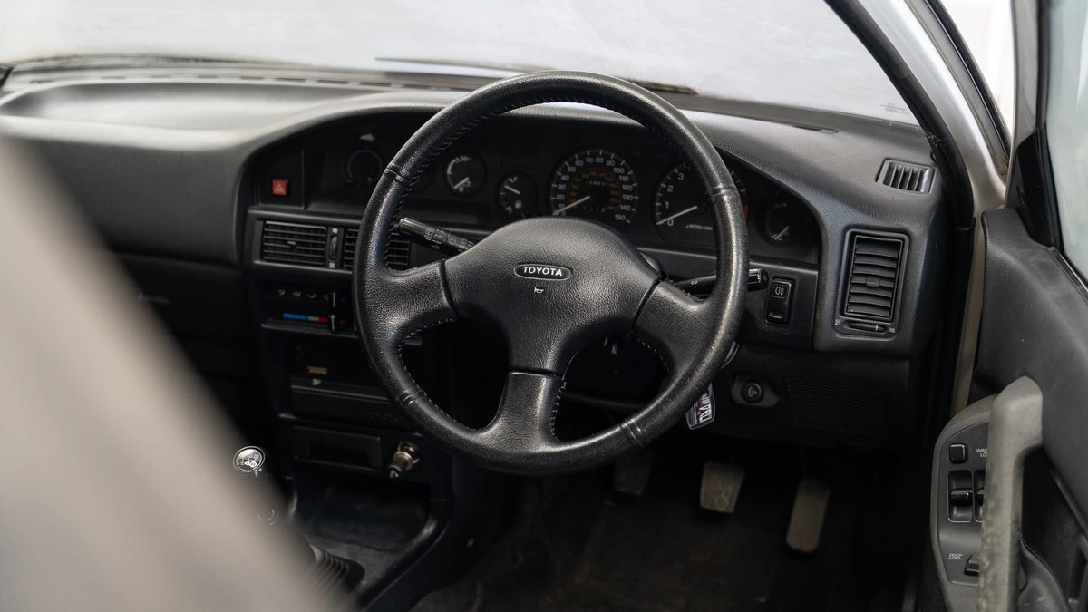 1990 Toyota Corolla 6th Gen - Image 13 of 30