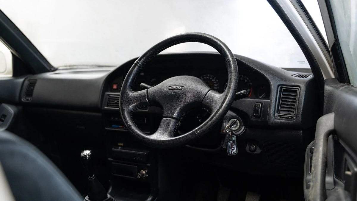 1990 Toyota Corolla 6th Gen - Image 11 of 30