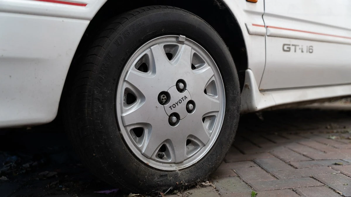 1990 Toyota Corolla 6th Gen - Image 7 of 30