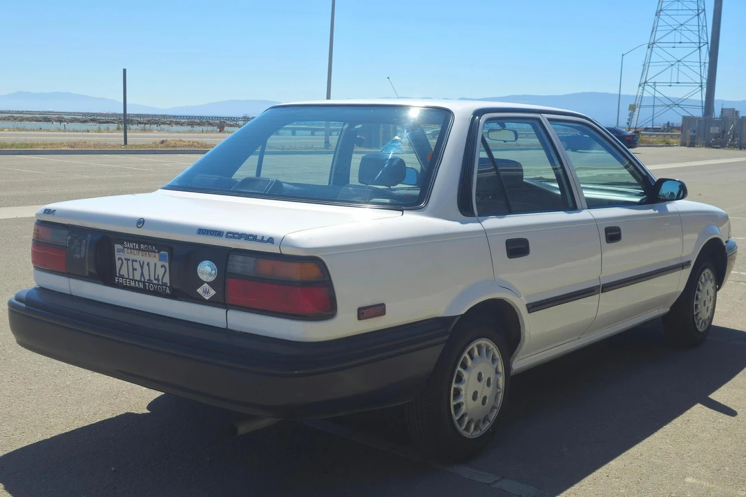 1990 Toyota Corolla 6th Gen - Image 4 of 31