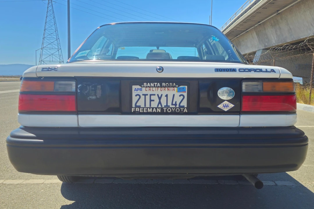 1990 Toyota Corolla 6th Gen - Image 5 of 31
