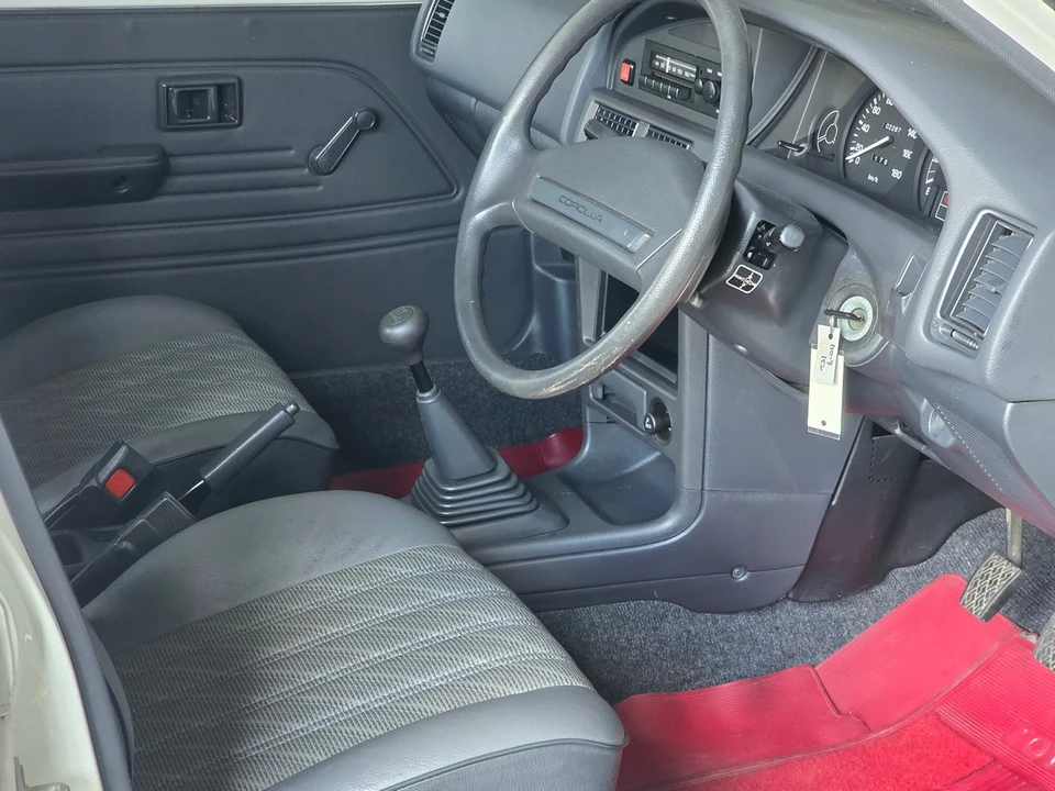 1990 Toyota Corolla 6th Gen - Image 4 of 31