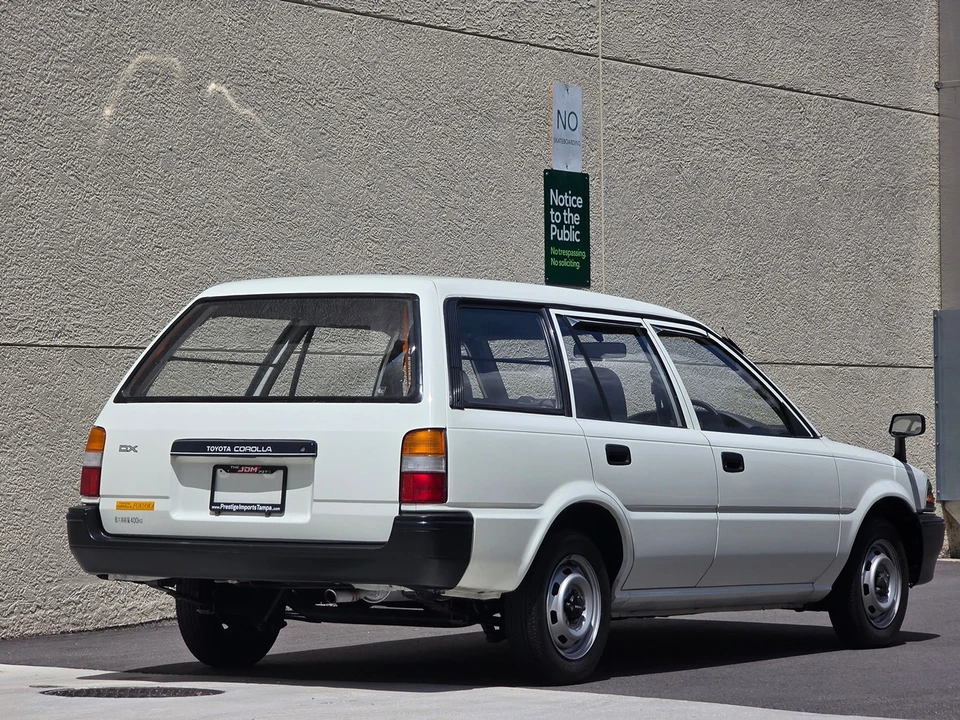 1990 Toyota Corolla 6th Gen - Image 5 of 31