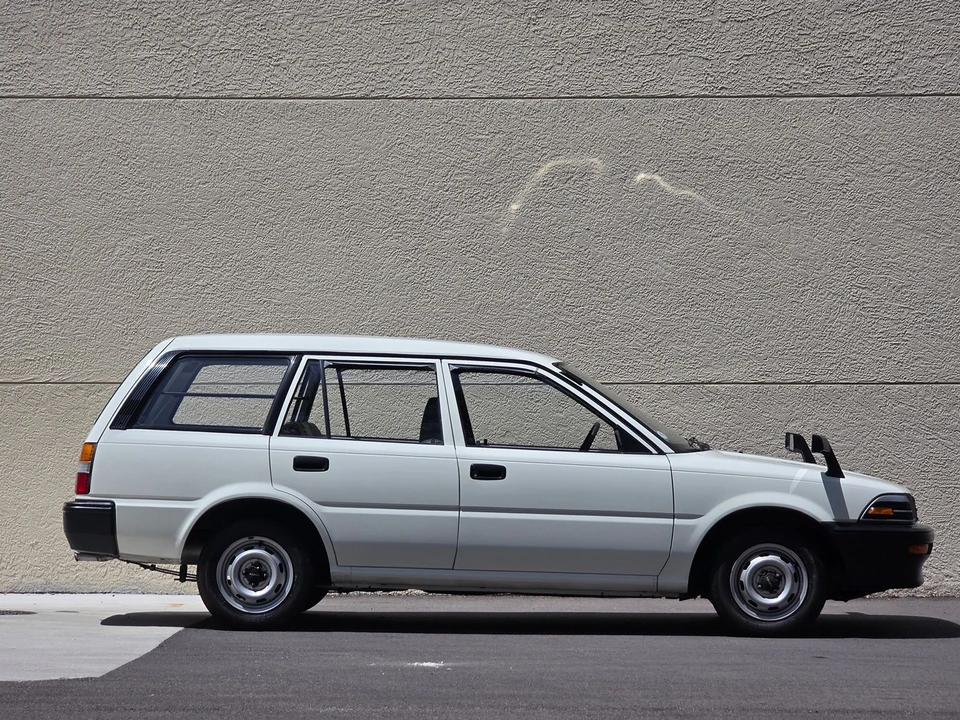1990 Toyota Corolla 6th Gen - Image 9 of 31