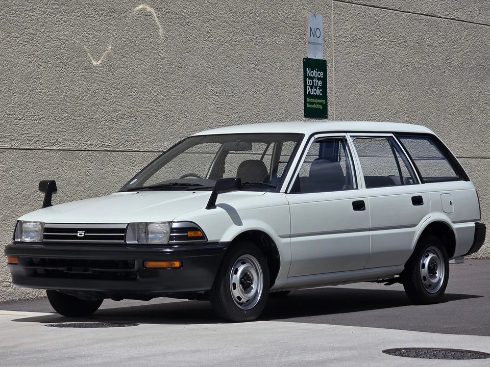1990 Toyota Corolla 6th Gen - Image 13 of 31
