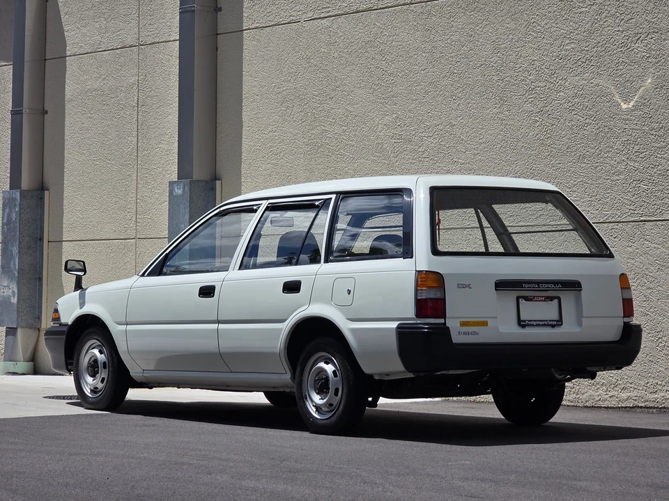 1990 Toyota Corolla 6th Gen - Image 17 of 31