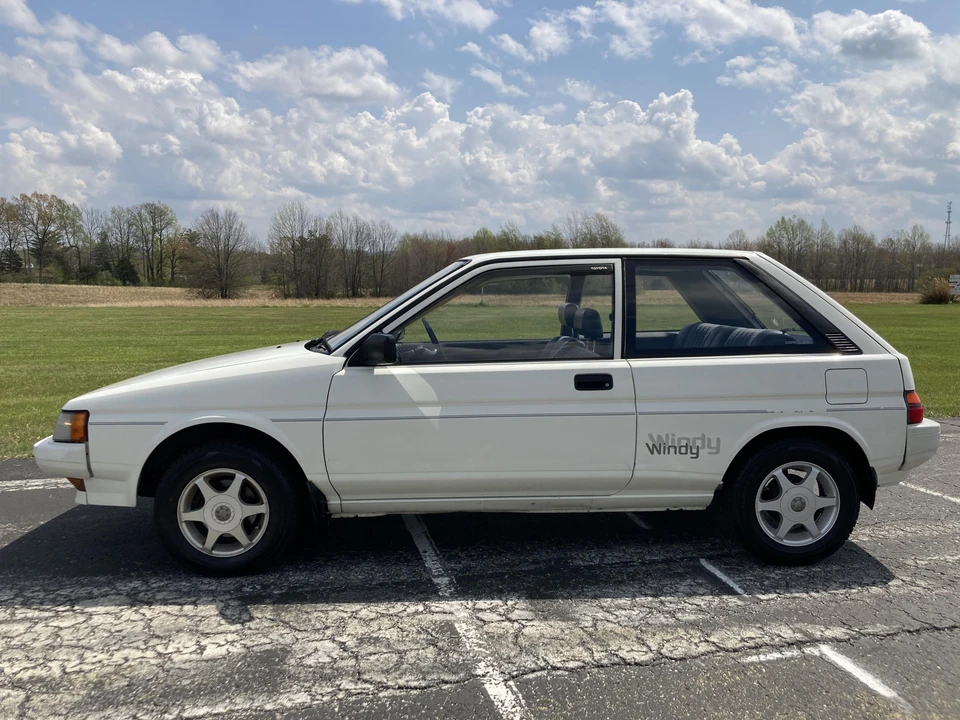1990 Toyota Corolla 6th Gen - Image 10 of 31
