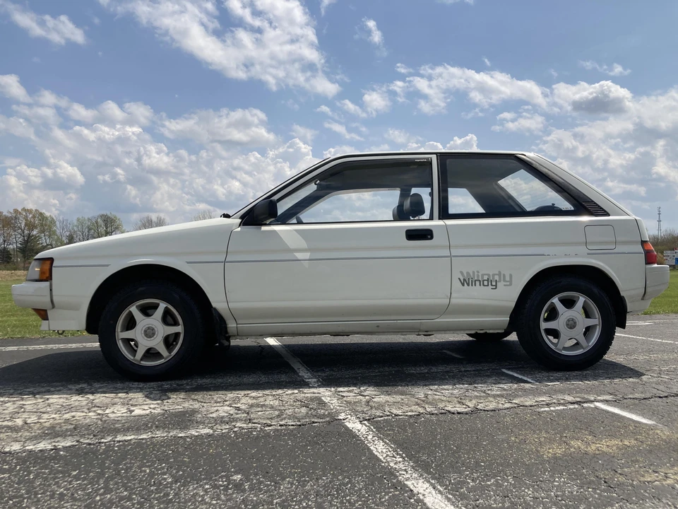 1990 Toyota Corolla 6th Gen - Image 11 of 31