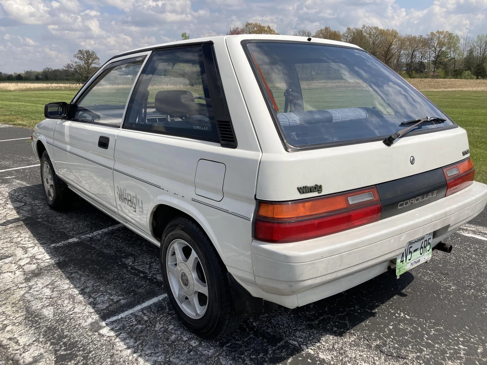 1990 Toyota Corolla 6th Gen - Image 13 of 31