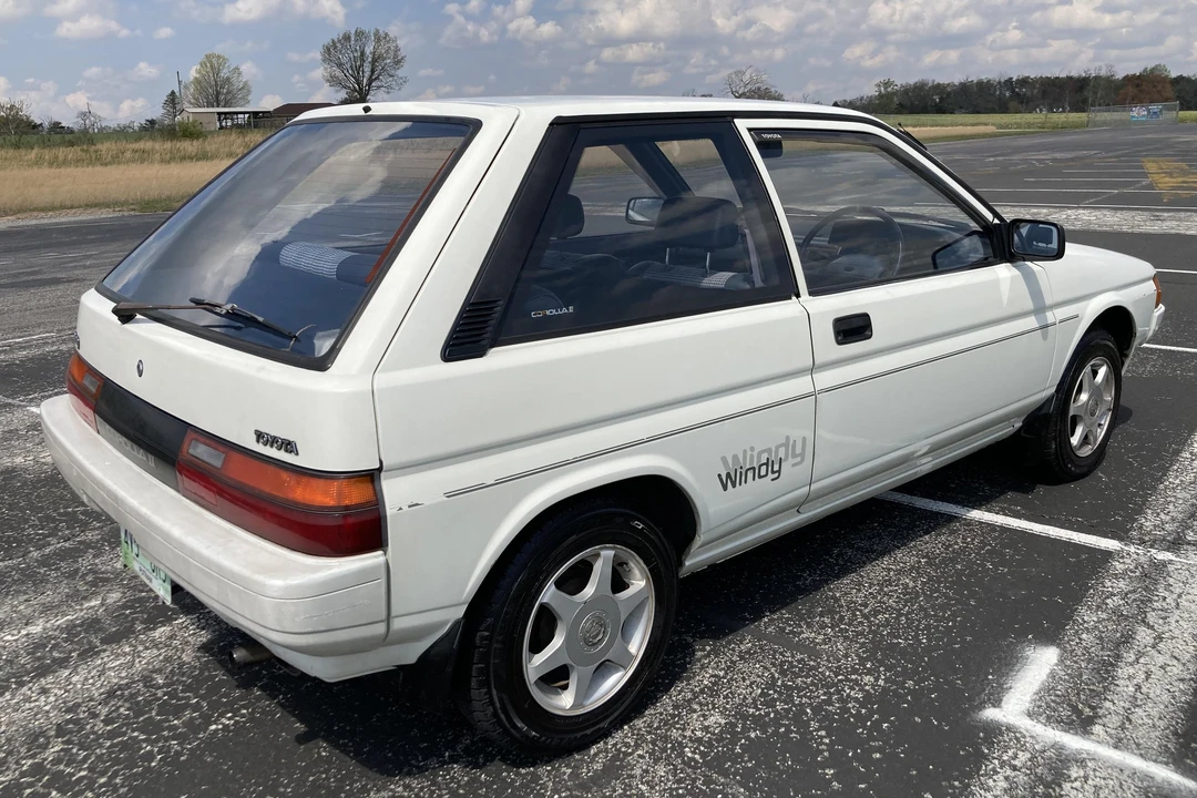 1990 Toyota Corolla 6th Gen - Image 19 of 31