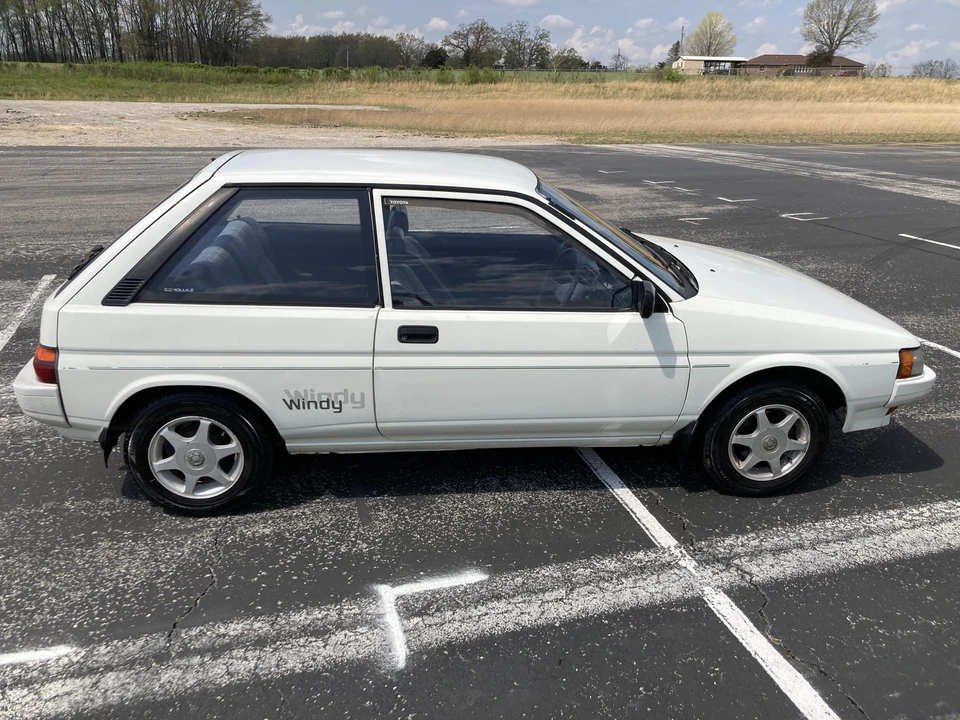 1990 Toyota Corolla 6th Gen - Image 21 of 31