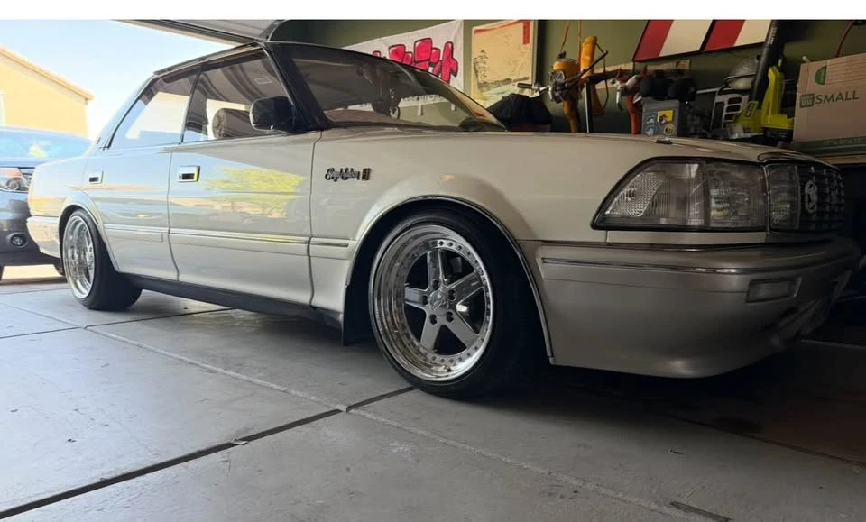 1990 Toyota Crown 8th Gen - Image 2 of 10