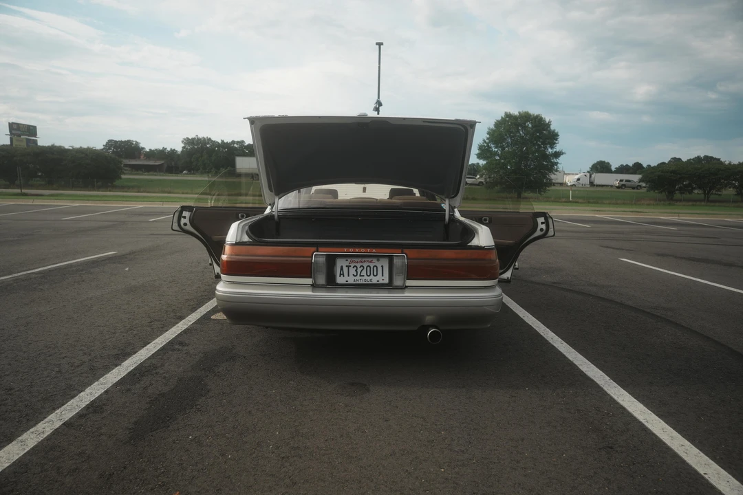 1990 Toyota Crown 8th Gen - Image 26 of 31