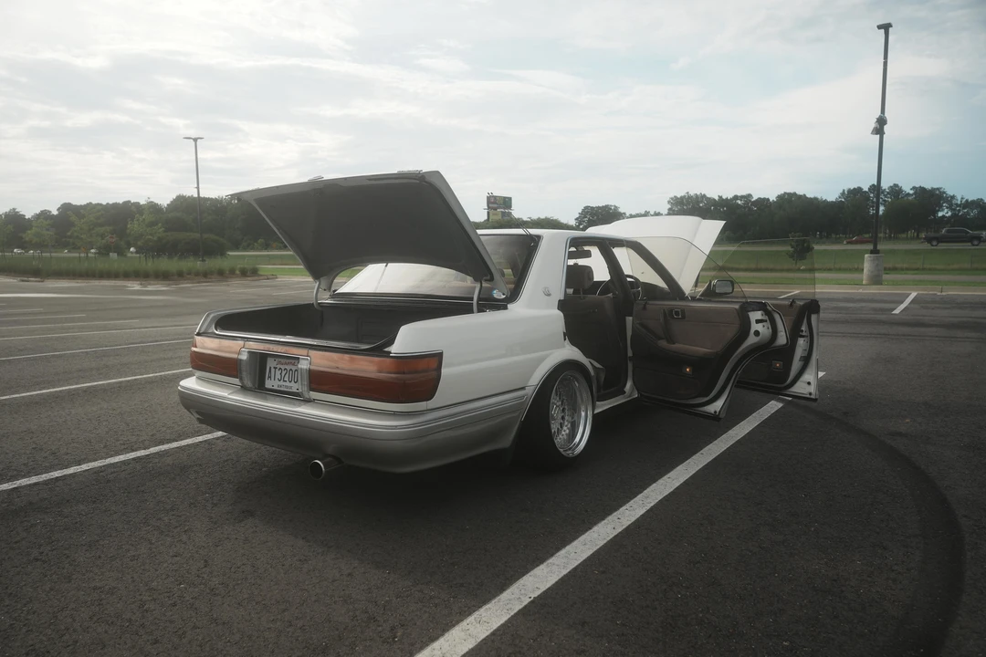 1990 Toyota Crown 8th Gen - Image 27 of 31