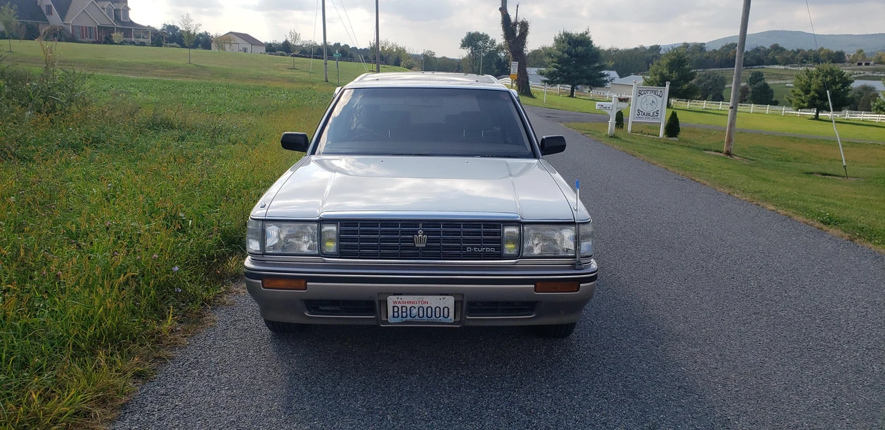 1990 Toyota Crown 8th Gen - Image 2 of 31