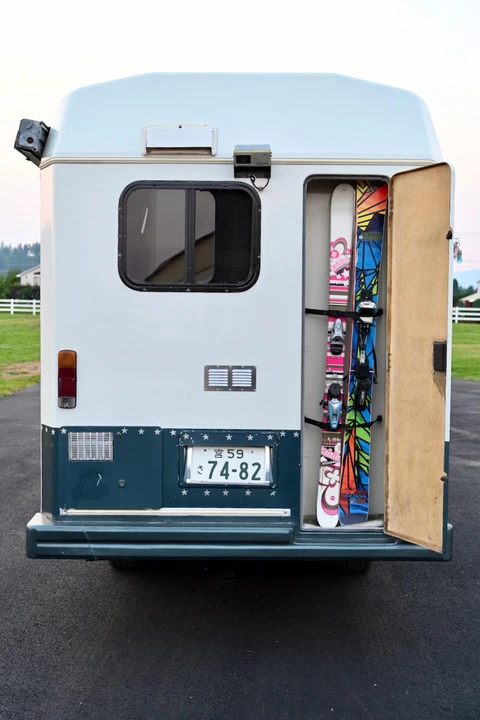 1990 Toyota HiAce 4th Gen - Image 29 of 31
