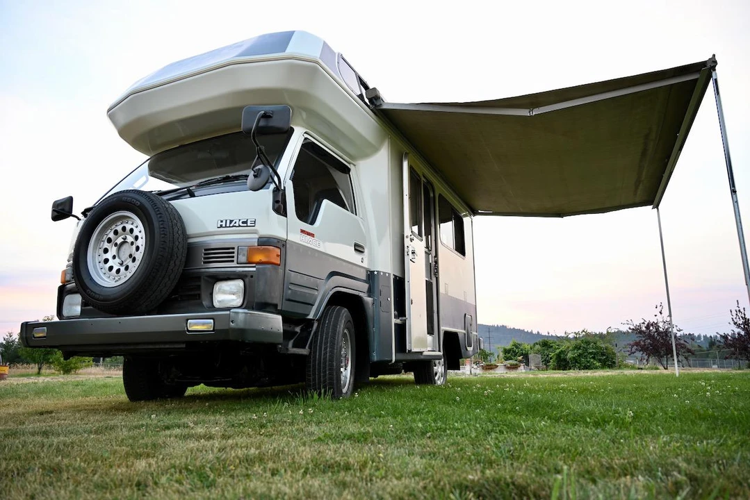 1990 Toyota HiAce 4th Gen - Image 27 of 31