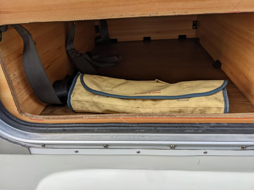 1990 Toyota HiAce 4th Gen - Image 29 of 31