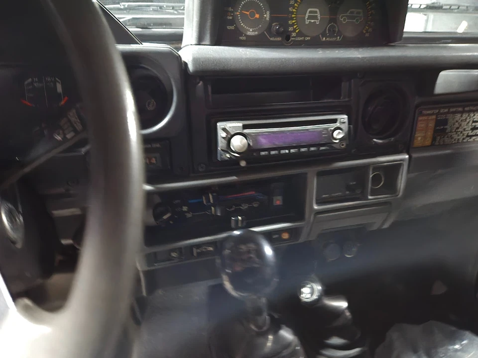 1990 Toyota J80 Land Cruiser - Image 16 of 17