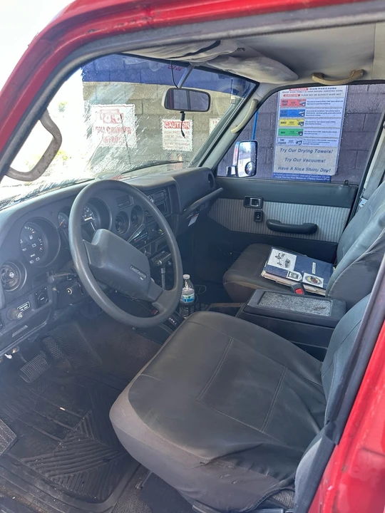 1990 Toyota J60 Land Cruiser - Image 9 of 19