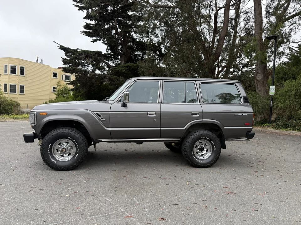 1990 Toyota J60 Land Cruiser - Image 5 of 31