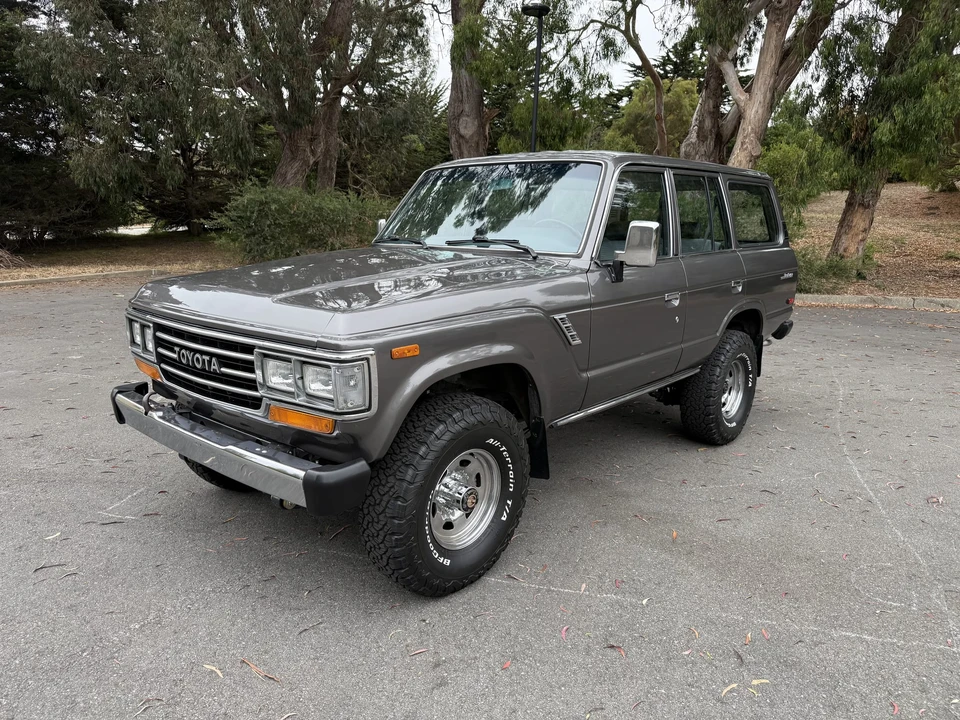 1990 Toyota J60 Land Cruiser - Image 2 of 31