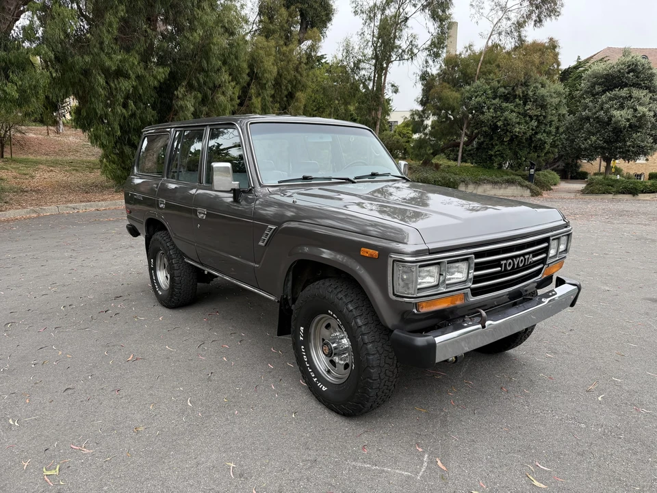 1990 Toyota J60 Land Cruiser - Image 19 of 31