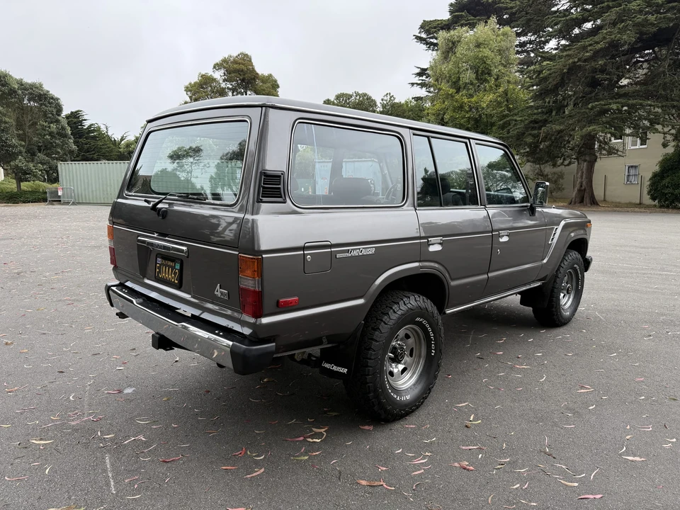 1990 Toyota J60 Land Cruiser - Image 13 of 31