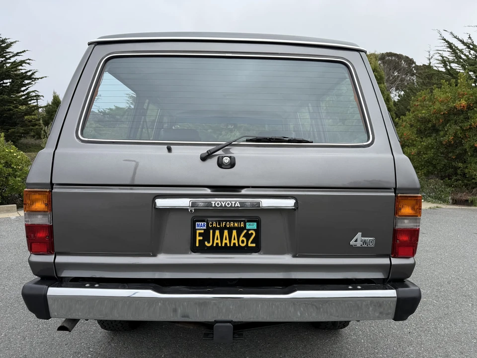 1990 Toyota J60 Land Cruiser - Image 9 of 31