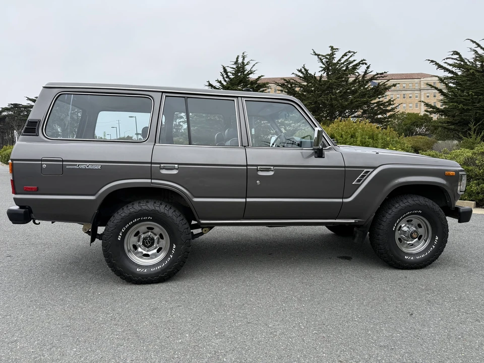 1990 Toyota J60 Land Cruiser - Image 14 of 31