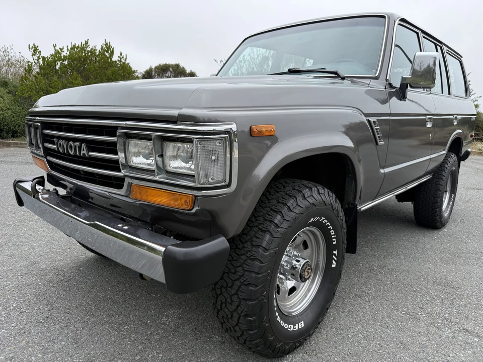 1990 Toyota J60 Land Cruiser - Image 3 of 31