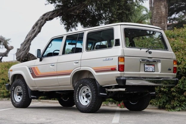 1990 Toyota J60 Land Cruiser - Image 2 of 7