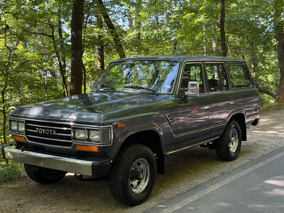 1990 Toyota J60 Land Cruiser - Image 16 of 31